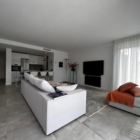 Southbay Apartamento *